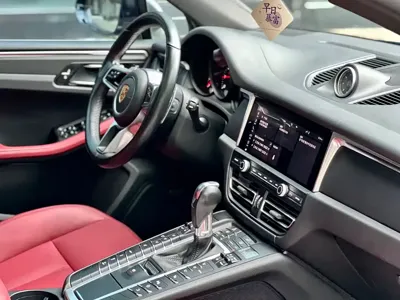 Porsche Macan 2020, 60000 км, за 36314.78 USD - фото 11