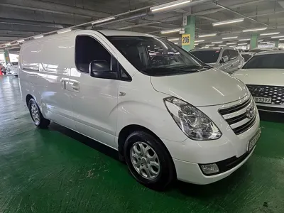 Hyundai Starex 2016, 319537 км, за 3122.56 USD