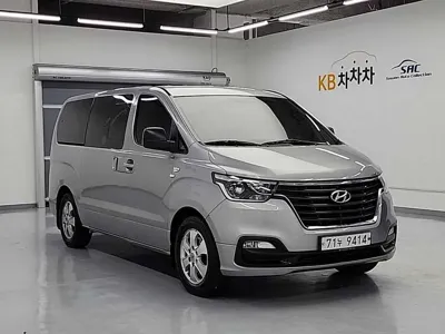 Hyundai Starex 2018, 149916 км, за 8586.73 USD