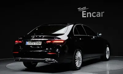 Mercedes-Benz E-Class 2021, 132122 км, за 18970.72 USD