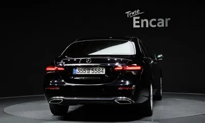 Mercedes-Benz E-Class 2021, 132122 км, за 18970.72 USD