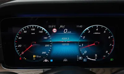 Mercedes-Benz E-Class 2021, 132122 км, за 18827.37 USD - фото 8