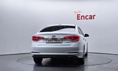 Hyundai Sonata 2015, 115639 км, за 5525.58 USD - фото 4