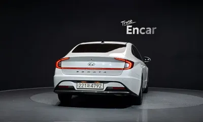 Hyundai Sonata 2021, 70983 км, за 11093.61 USD