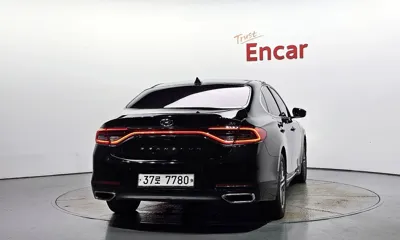 Hyundai Grandeur 2018, 149299 км, за 7218.86 USD