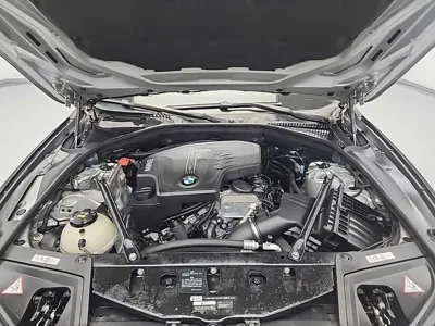 BMW 5-Series 2015, 105204 км, за 7166.13 USD