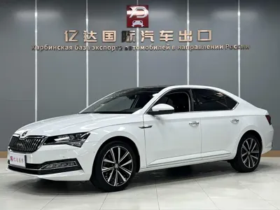 Skoda Superb · 2022 год