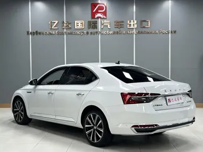 Skoda Superb 2022, 24000 км, за 21514.12 USD
