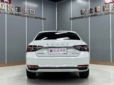 Skoda Superb 2022, 24000 км, за 21514.12 USD