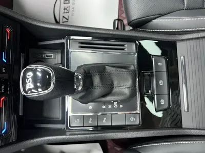Skoda Superb 2022, 24000 км, за 21392.73 USD - фото 16