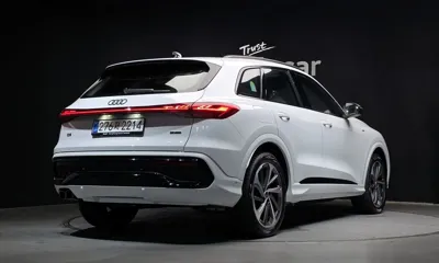 Audi Q5 2025, 17 км, за 55074.18 USD