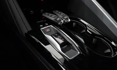 Audi Q5 2025, 17 км, за 55074.18 USD - фото 9
