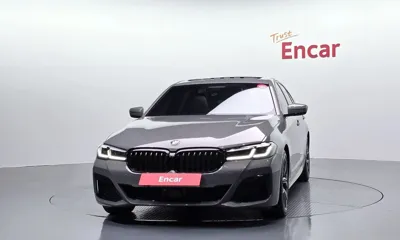 BMW 5-Series 2022, 66208 км, за 24637.58 USD