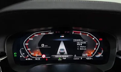 BMW 5-Series 2022, 66208 км, за 24637.58 USD - фото 8