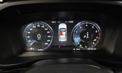 Volvo XC40 2020, 51209 км, за 17486.83 USD - фото 8