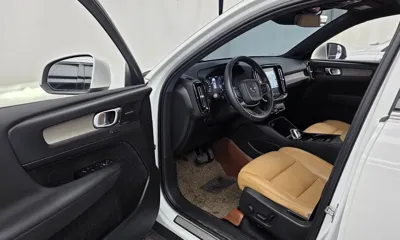 Volvo XC40 2020, 51209 км, за 17486.83 USD - фото 10