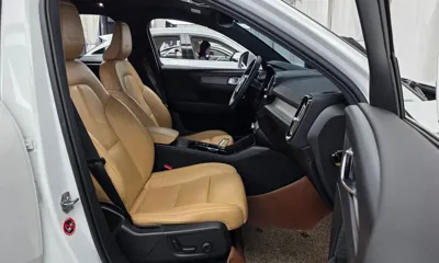 Volvo XC40 2020, 51209 км, за 17486.83 USD - фото 11