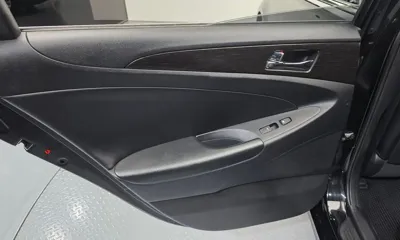 Hyundai Sonata 2012, 71628 км, за 3648.21 USD - фото 25