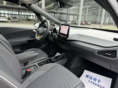 Volkswagen ID.3 2023, 40000 км, за 11562.05 USD