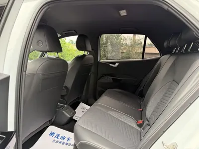 Volkswagen ID.3 2023, 40000 км, за 11562.05 USD - фото 7