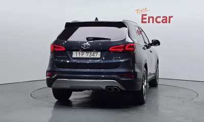 Hyundai Santafe 2016, 185541 км, за 4716.37 USD