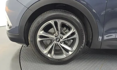 Hyundai Santafe 2016, 185541 км, за 4716.37 USD