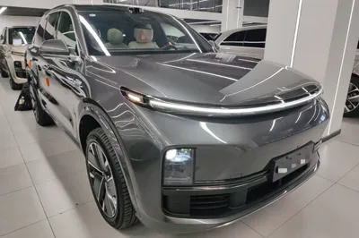 Li Auto L8 2025, 7800 км, за 46313 USD