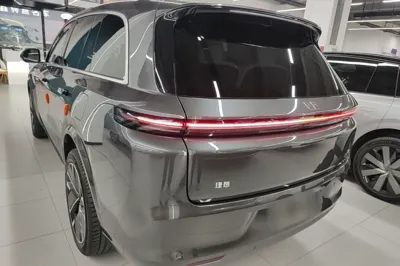 Li Auto L8 2025, 7800 км, за 46313 USD