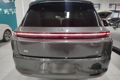 Li Auto L8 2025, 7800 км, за 46313 USD