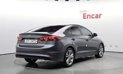 Hyundai Avante 2017, 123001 км, за 6108.77 USD