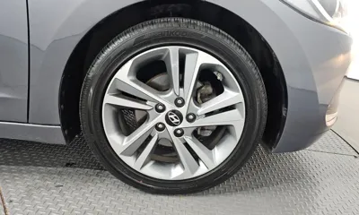 Hyundai Avante 2017, 123001 км, за 6108.77 USD