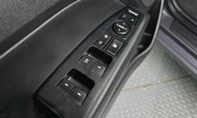 Hyundai Avante 2017, 123001 км, за 6108.77 USD - фото 13