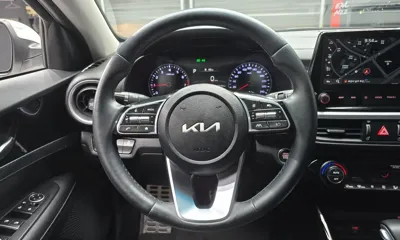 Kia K3 2024, 54130 км, за 11510.13 USD - фото 14