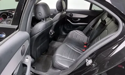 Mercedes-Benz C-Class 2017, 94249 км, за 11567.96 USD - фото 12