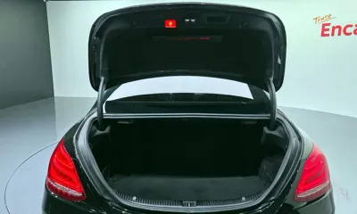 Mercedes-Benz C-Class 2017, 94249 км, за 11567.96 USD - фото 20