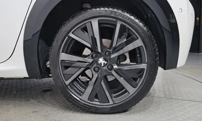 Peugeot 208 2024, 27164 км, за 17789.16 USD - фото 21