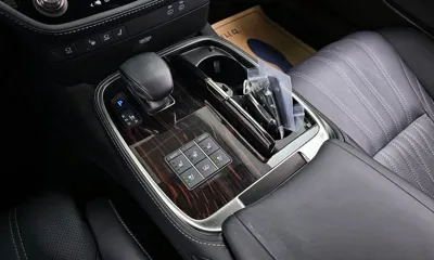 Lexus LS 2024, 39592 км, за 71269.02 USD - фото 9