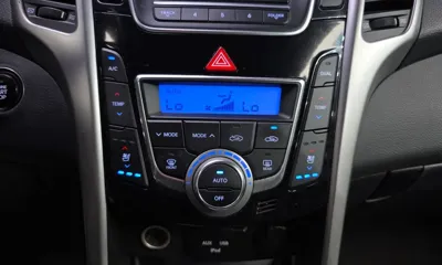 Hyundai i30 2016, 175957 км, за 3341.21 USD - фото 18