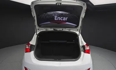 Hyundai i30 2016, 175957 км, за 3341.21 USD - фото 20