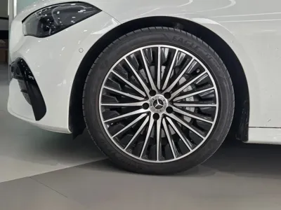 Mercedes-Benz CLE-Class 2025, 9709 км, за 47488.98 USD