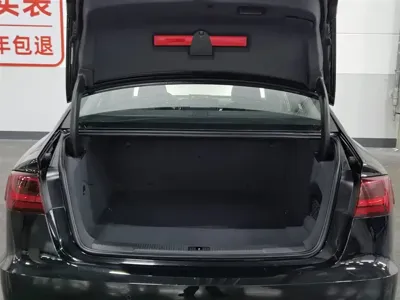 Audi A6L 2018, 125100 км, за 17627.67 USD - фото 16