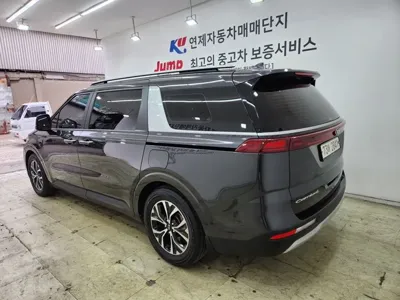 Kia Canival 2021, 121354 км, за 13991.06 USD