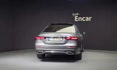 Mercedes-Benz E-Class 2021, 36318 км, за 28807.92 USD
