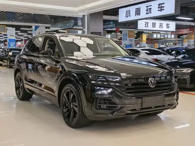 Volkswagen Touareg 2022, 72000 км, за 39663.9 USD