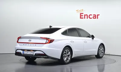Hyundai Sonata 2023, 100811 км, за 9692.96 USD