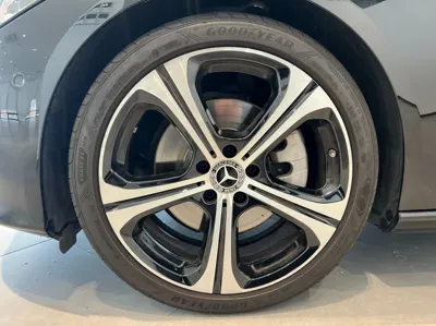 Mercedes-Benz C-Class 2024, 30273 км, за 28554.55 USD