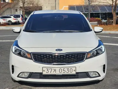 Kia K3 · 2016 год