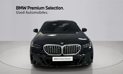 BMW 5-Series 2025, 4136 км, за 38729.16 USD
