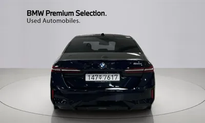 BMW 5-Series 2025, 4136 км, за 38729.16 USD