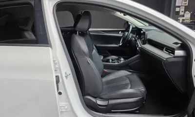 Kia K5 2022, 38044 км, за 16221.51 USD - фото 11